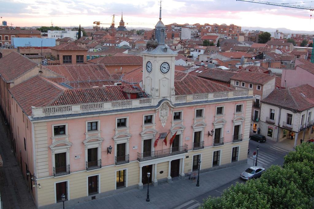 Hotel Cuatro Canos Alcalá de Henares Kültér fotó